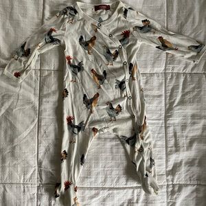 Milkbarn chicken snap footies